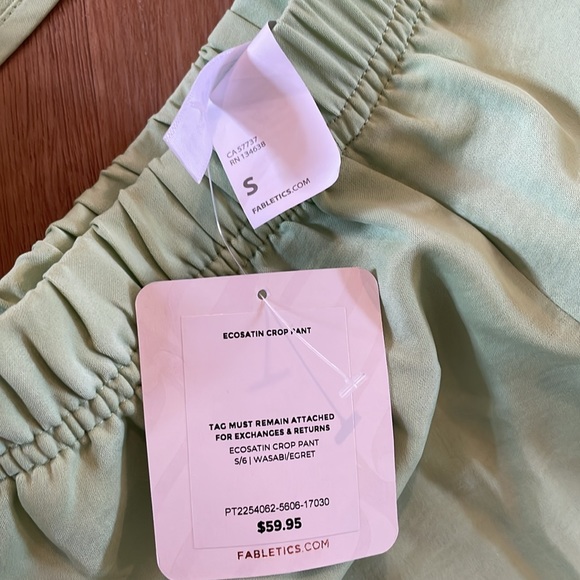 Fabletics EcoSatin crop lounge pants size small and Tank size XXS. NWT - Picture 7 of 10